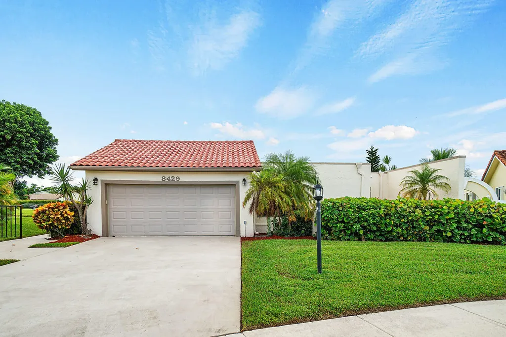 8429 Bonita Isle Drive Lake Worth FL 33467