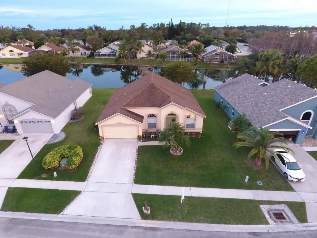 9700 Pine Mill Court Lake Worth FL 33467