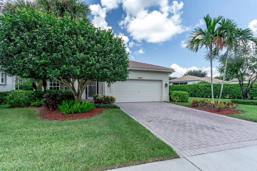 12535 Via Valenza Boynton Beach FL 33436