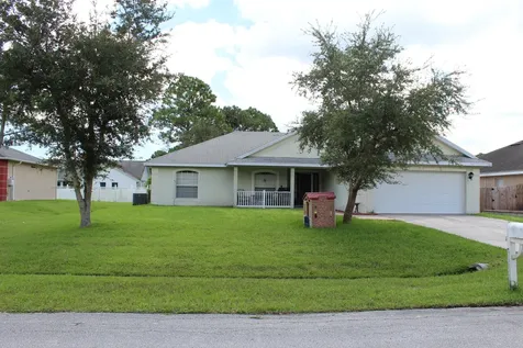 551 NW Colonial Street Port St Lucie FL 34983