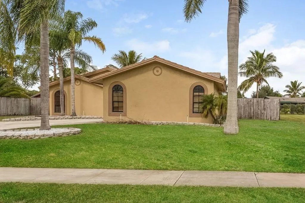 283 Ponce De Leon Street Royal Palm Beach FL 33411