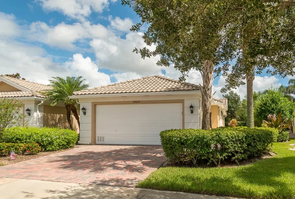 10647 SW Hartwick Drive Port St Lucie FL 34987