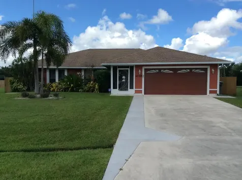3035 SE Galt Circle Port St Lucie FL 34984