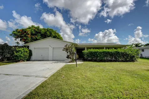 296 NE Surfside Avenue Port St Lucie FL 34983