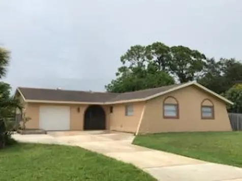 104 NW Curry Street Port St Lucie FL 34983
