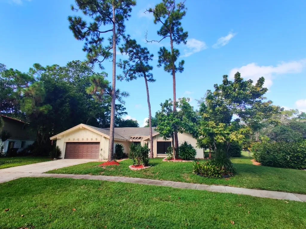 12410 Sawgrass Court Wellington FL 33414