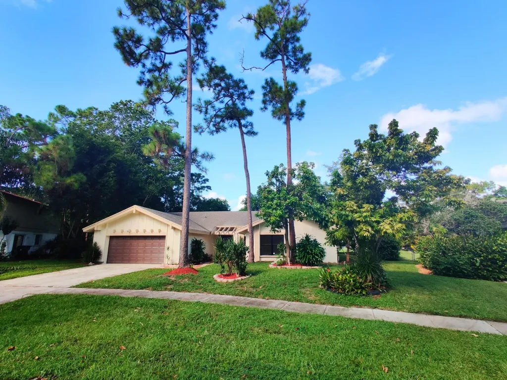 12410 Sawgrass Court Wellington FL 33414