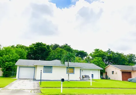 10365 Sleepy Brook Way Boca Raton FL 33428
