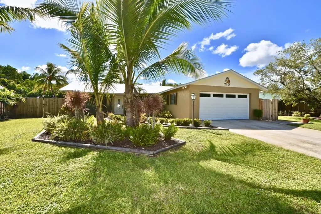 710 S Pennock Lane Jupiter FL 33458