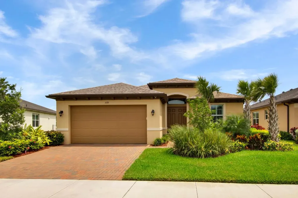 11271 SW Lake Park Drive Port St Lucie FL 34987