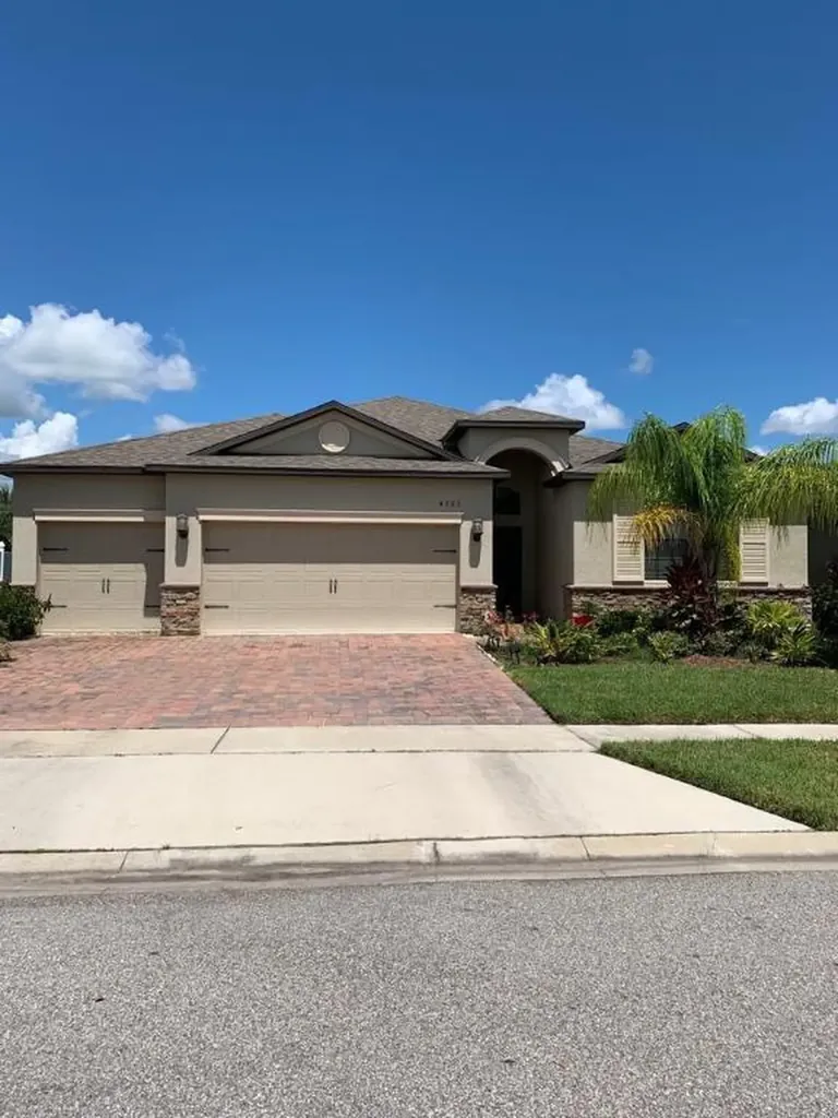 4305 Biscayne Cove Court Kissimmee FL 34744