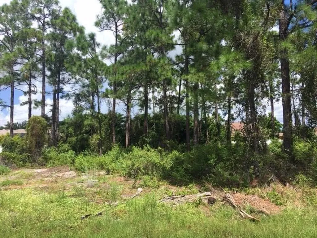 1761 SW Whipple Avenue Port St Lucie FL 34953