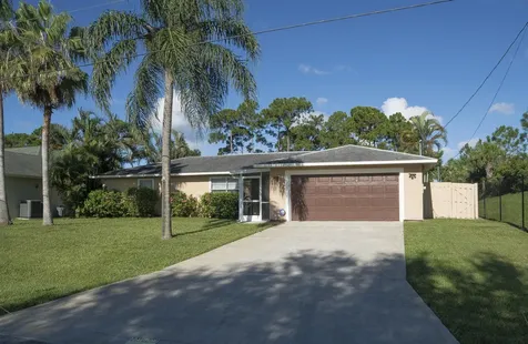133 SE Fallon Drive Port St Lucie FL 34983
