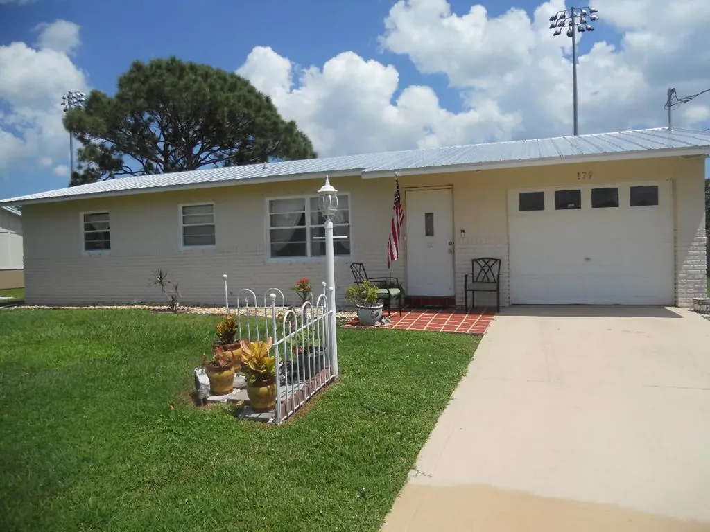 179 NW Curtis Street Port St Lucie FL 34983