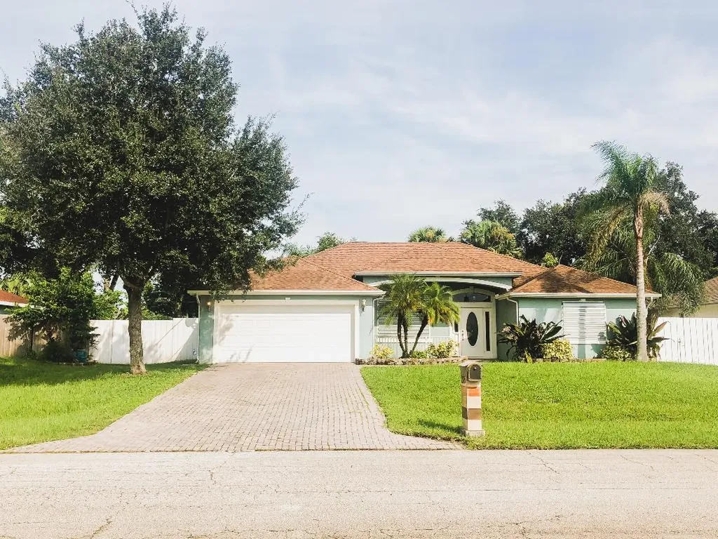 2349 SW Pamona Street Port St Lucie FL 34953