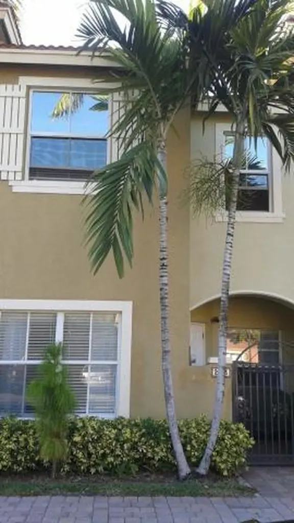 223 Lake Monterey Circle Boynton Beach FL 33426