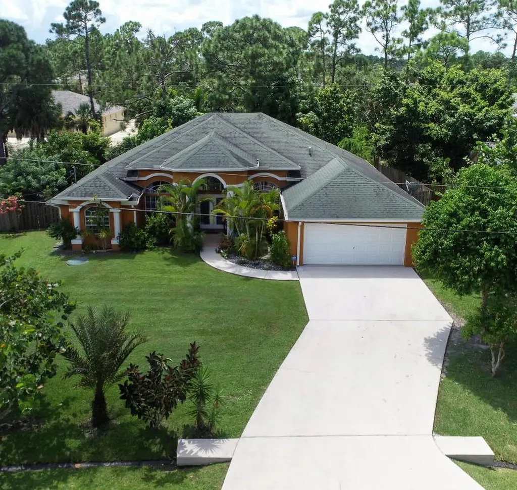 2614 SW Ace Road Port St Lucie FL 34953