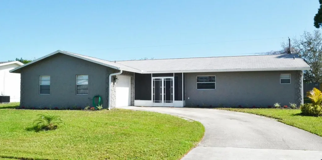 542 SE Brookside Terrace Port St Lucie FL 34983