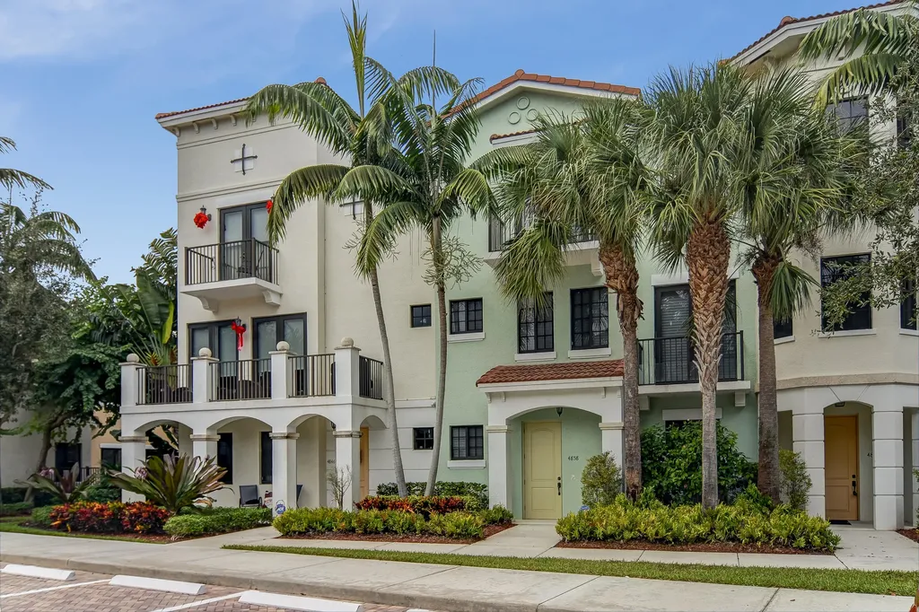 4858 NW 16th Avenue Boca Raton FL 33431