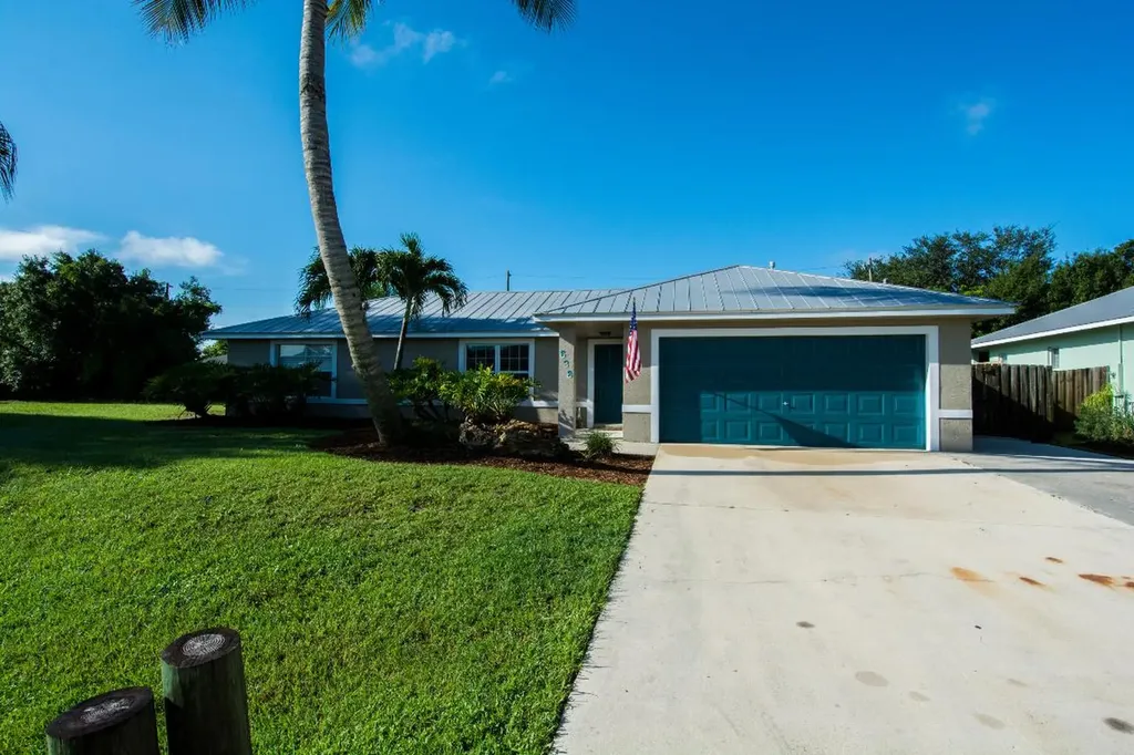638 SW Dairy Road Port St Lucie FL 34953
