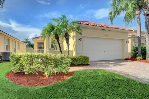 7042 Del Corso Lane Delray Beach FL 33446