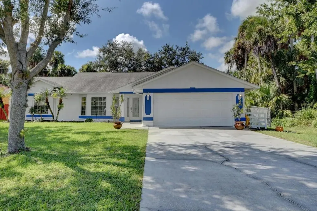1292 SW Crost Avenue Port St Lucie FL 34953