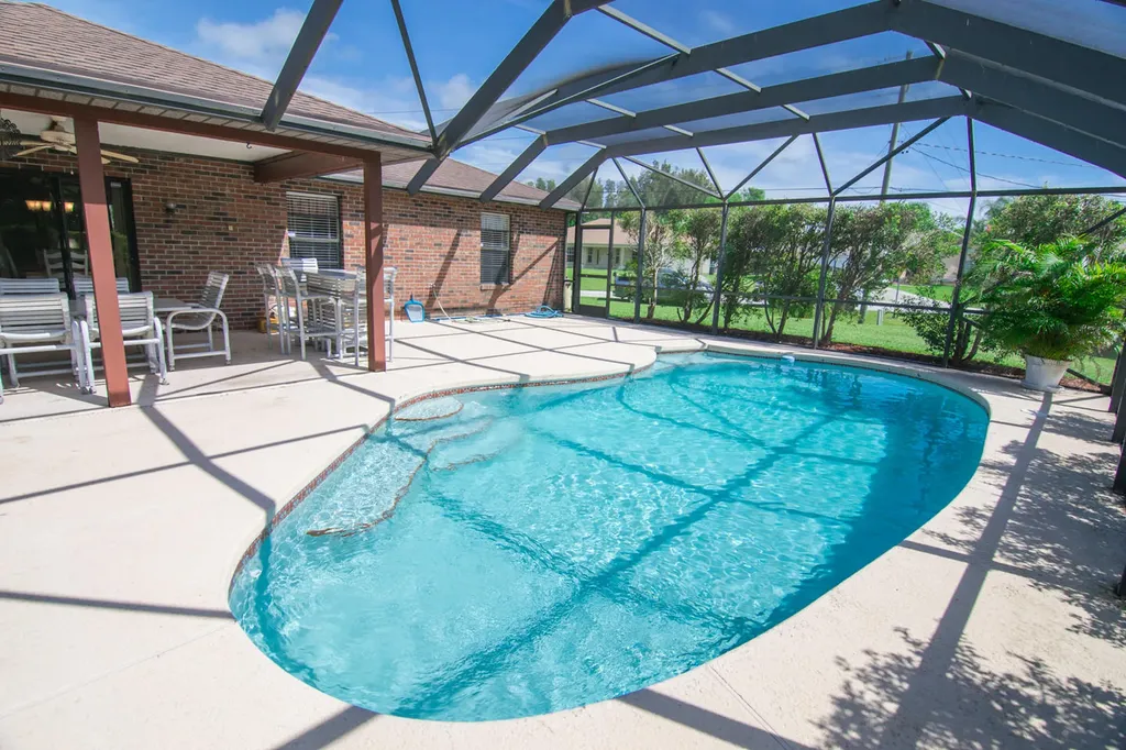2301 SW Woodridge Street Port St Lucie FL 34953