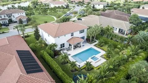 127 Manor Circle Jupiter FL 33458