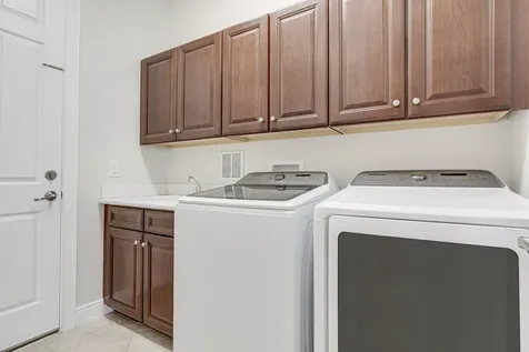 127 Manor Circle Jupiter FL 33458