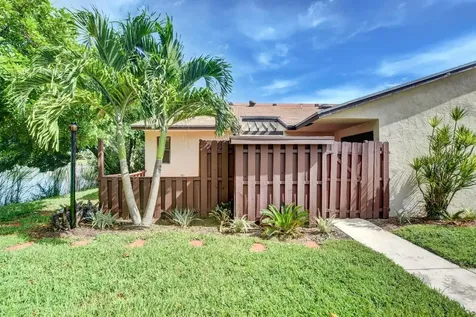 3401 Waterview Circle Palm Springs FL 33461