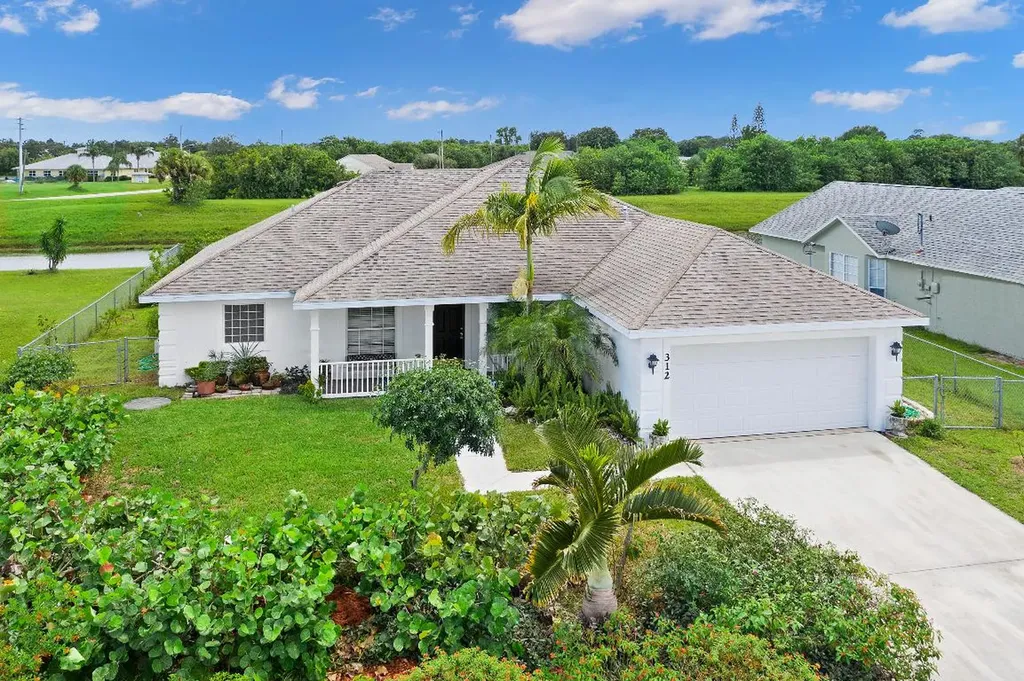 312 SW Jeanne Avenue Port St Lucie FL 34953