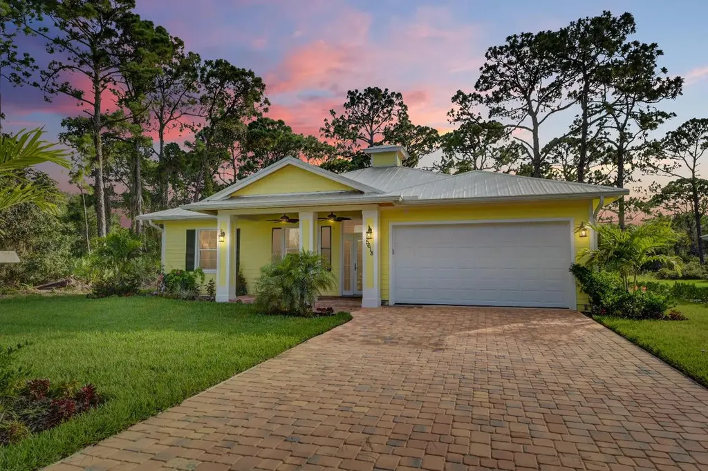 5618 SE 44th Avenue Stuart FL 34997