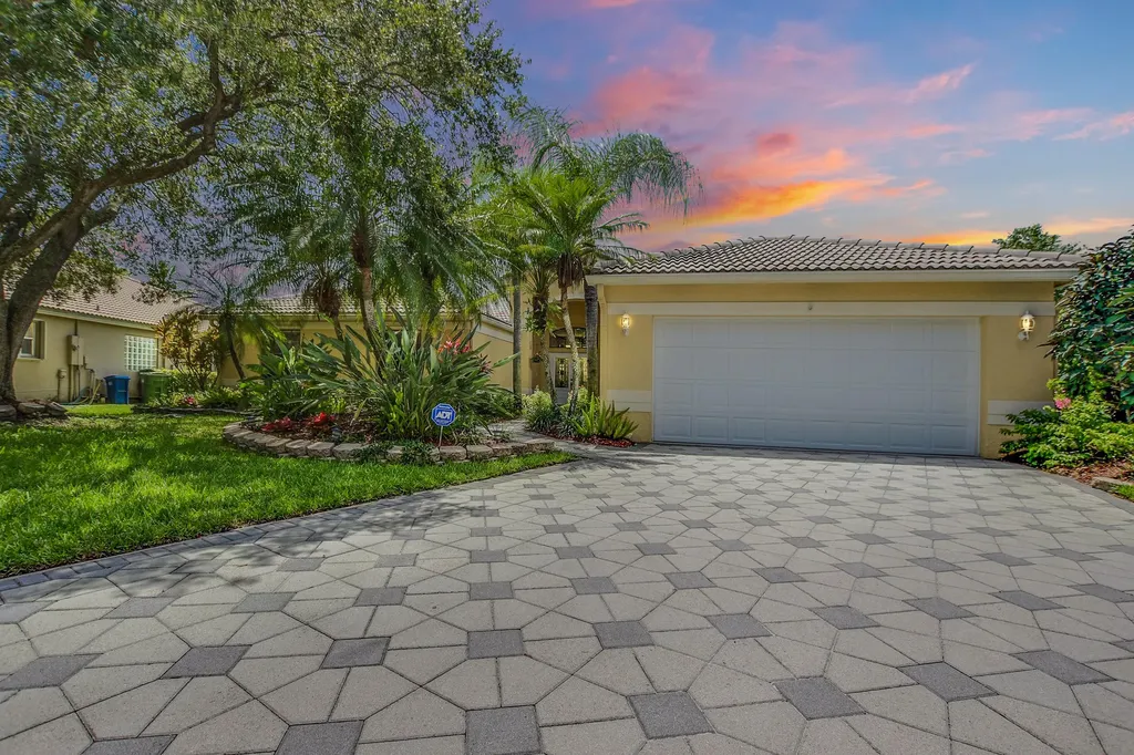 367 Fairmont Road Weston FL 33326