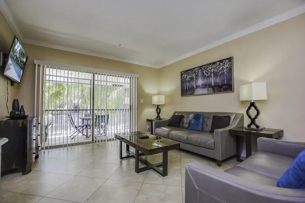 705-711 Linton Boulevard Delray Beach FL 33444