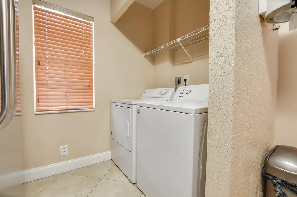 705-711 Linton Boulevard Delray Beach FL 33444