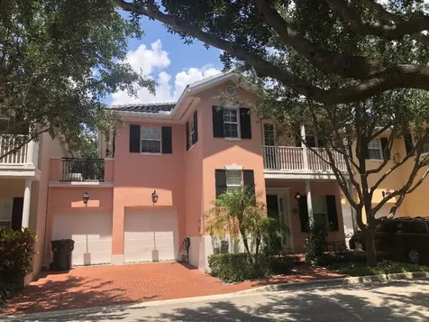 1020 W Heritage Club Circle Delray Beach FL 33483