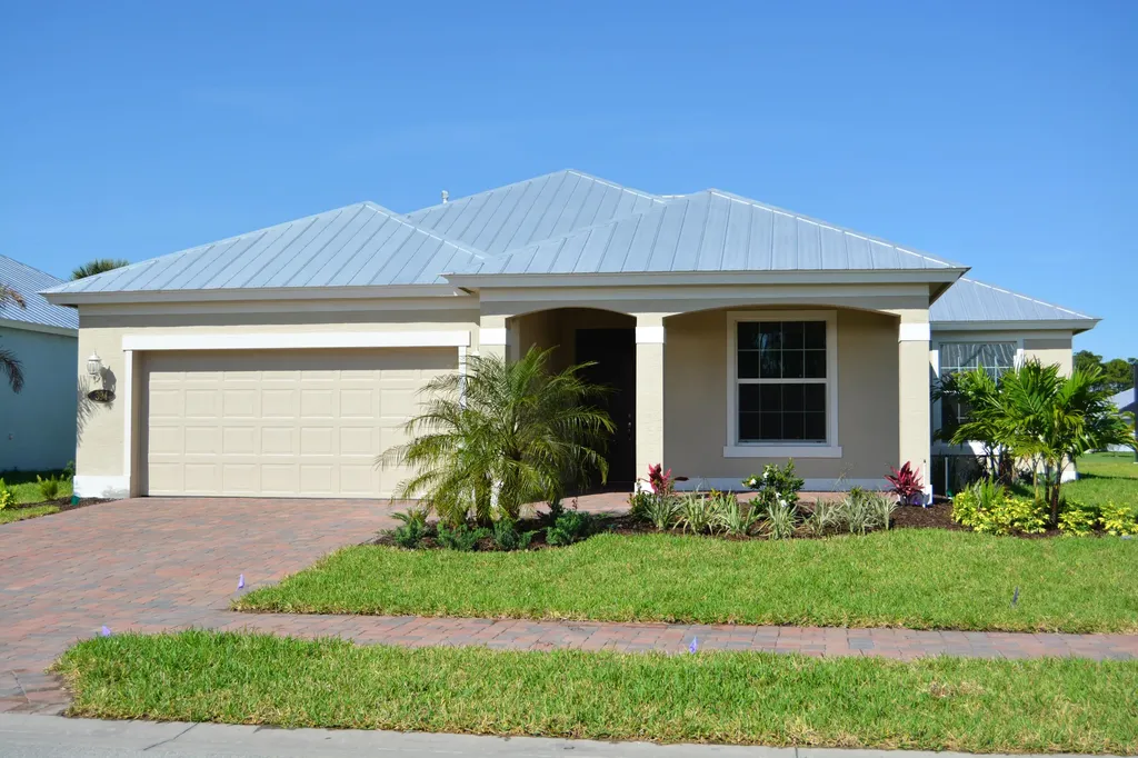 349 11th Square SW Vero Beach FL 32962