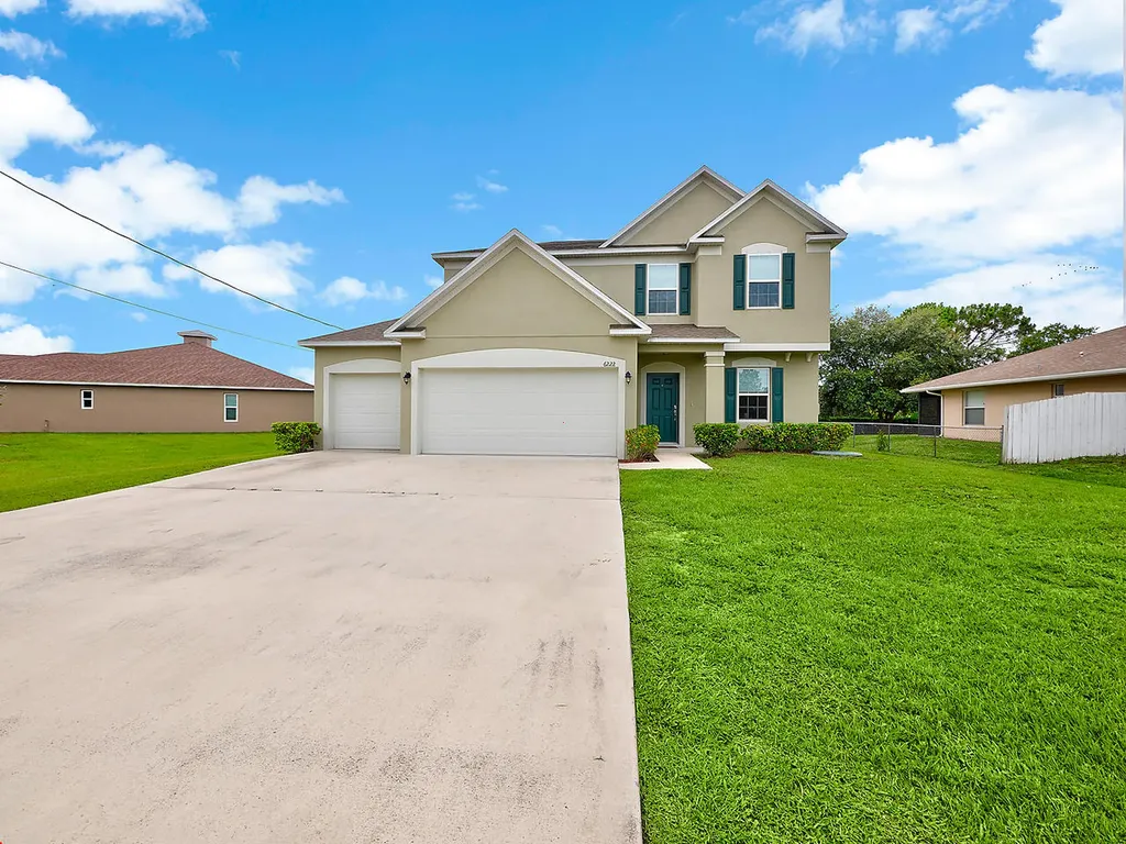 6222 NW Duke Circle Port St Lucie FL 34983