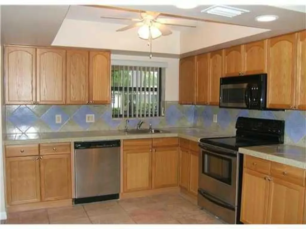 9686 SW 1st Place Boca Raton FL 33428