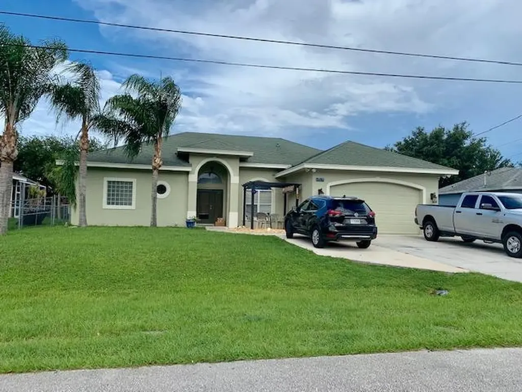3141 SW Dimattia Street Port St Lucie FL 34953
