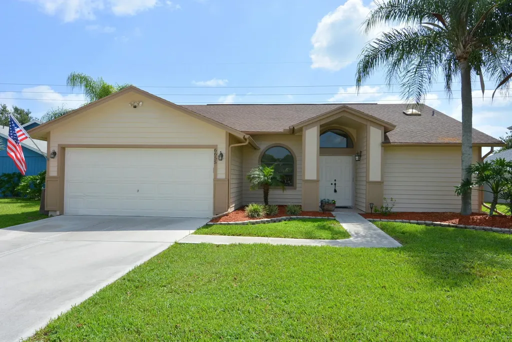 6655 SE Raintree Avenue Stuart FL 34997