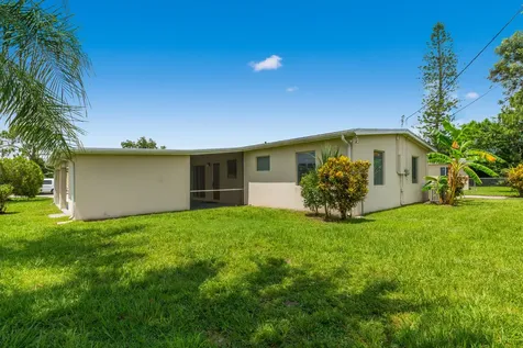 180 SE Bonita Court Port St Lucie FL 34983