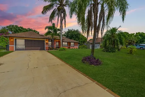 5606 Sunset Boulevard Fort Pierce FL 34982