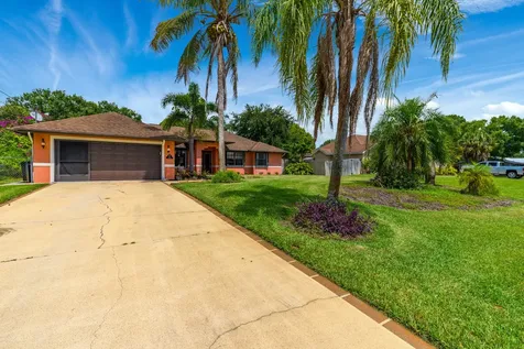 5606 Sunset Boulevard Fort Pierce FL 34982