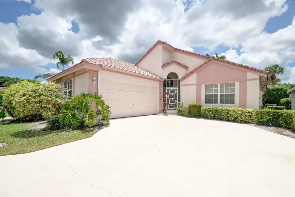 7561 Ironbridge Circle Delray Beach FL 33446