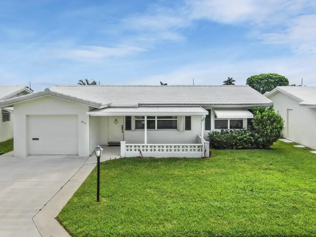 812 SW 18th Court Boynton Beach FL 33426