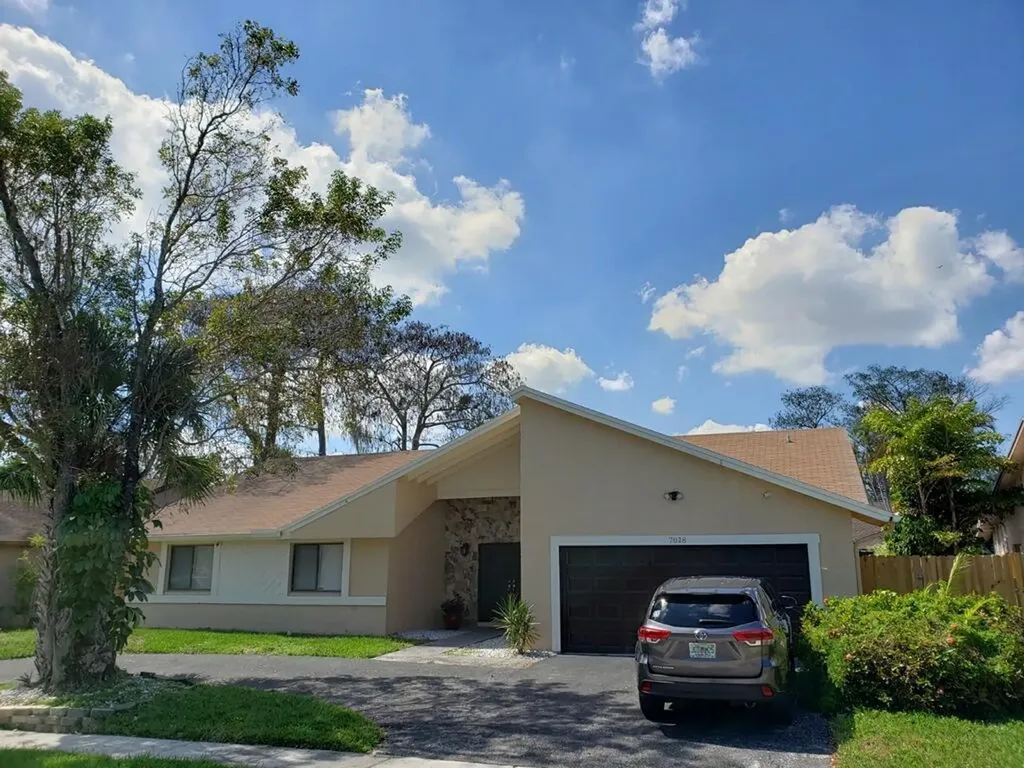 7028 NW 49th Court Lauderhill FL 33319
