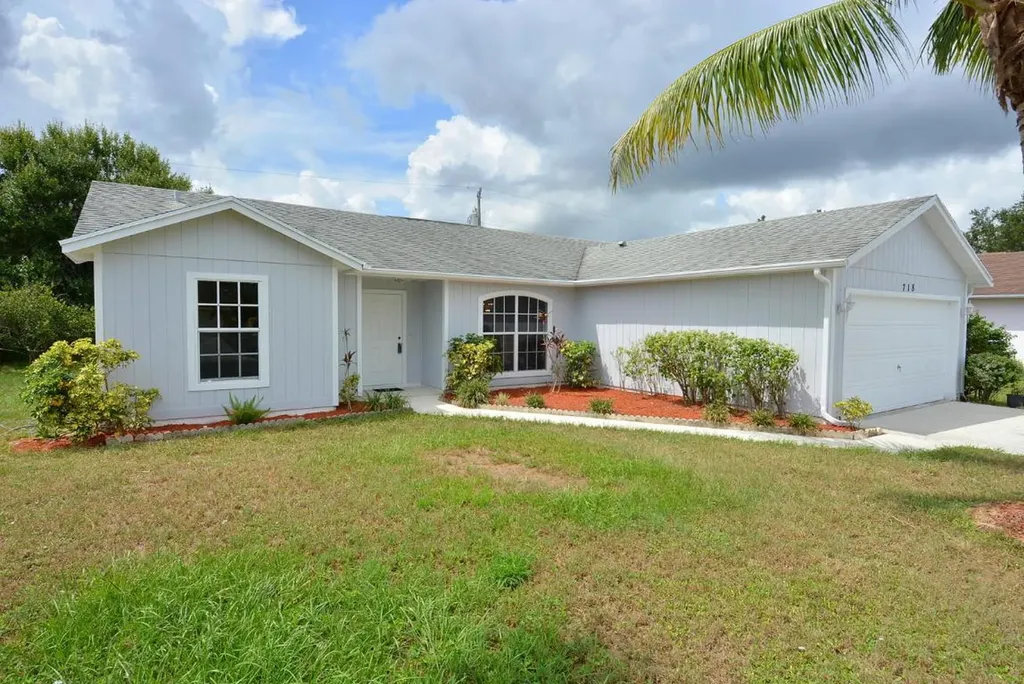 718 SW Sail Terrace Port St Lucie FL 34953