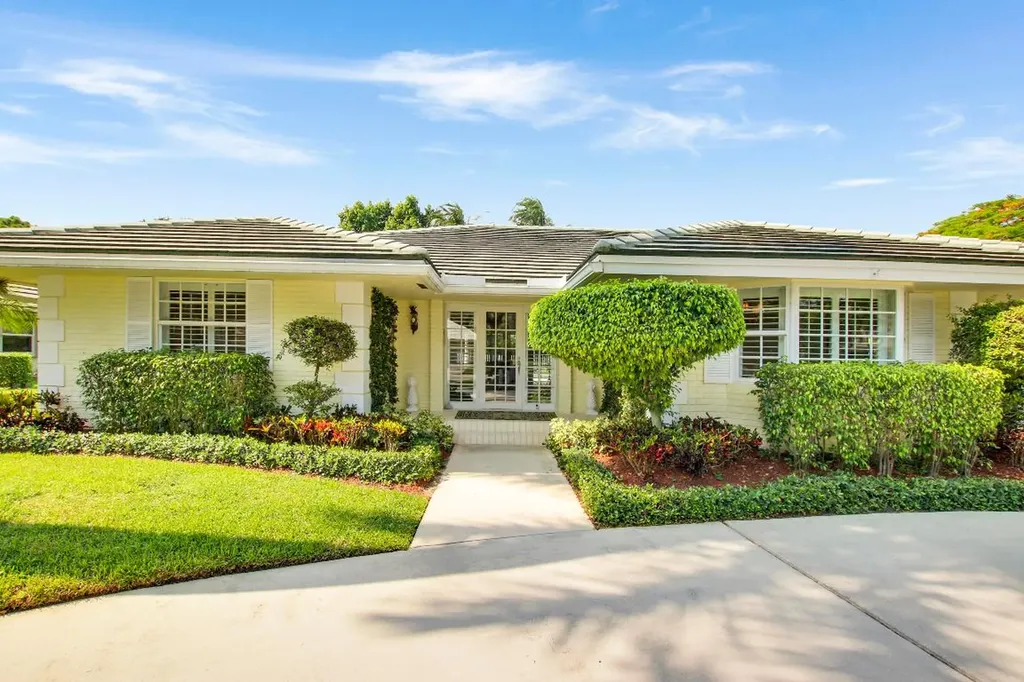 2838 Banyan Boulevard Circle NW Boca Raton FL 33431