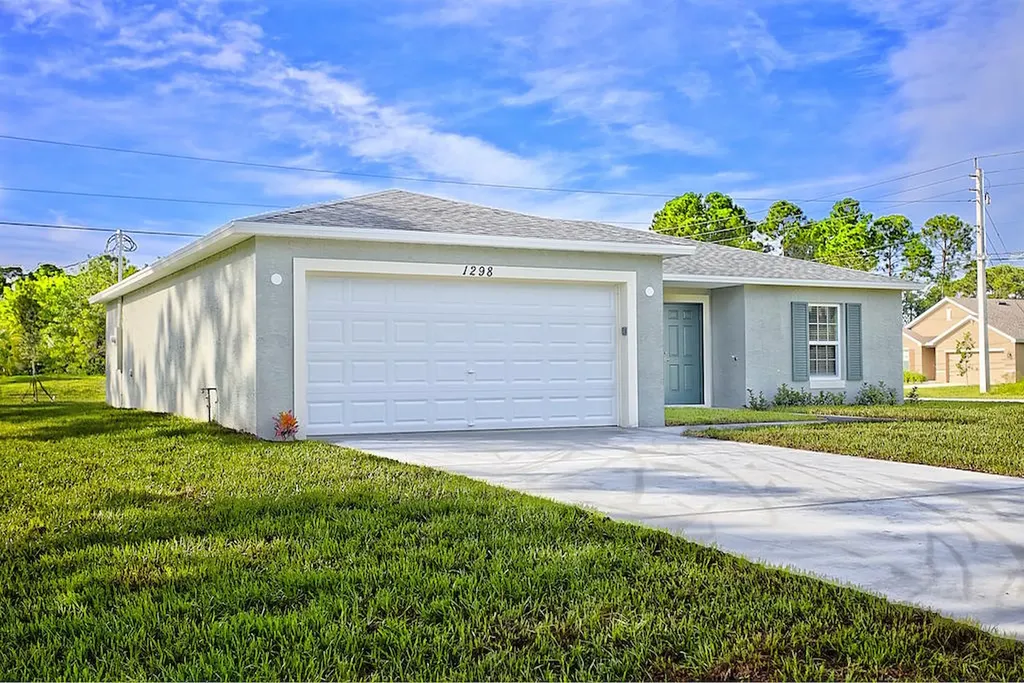 2062 SW Morelia Lane Port St Lucie FL 34953
